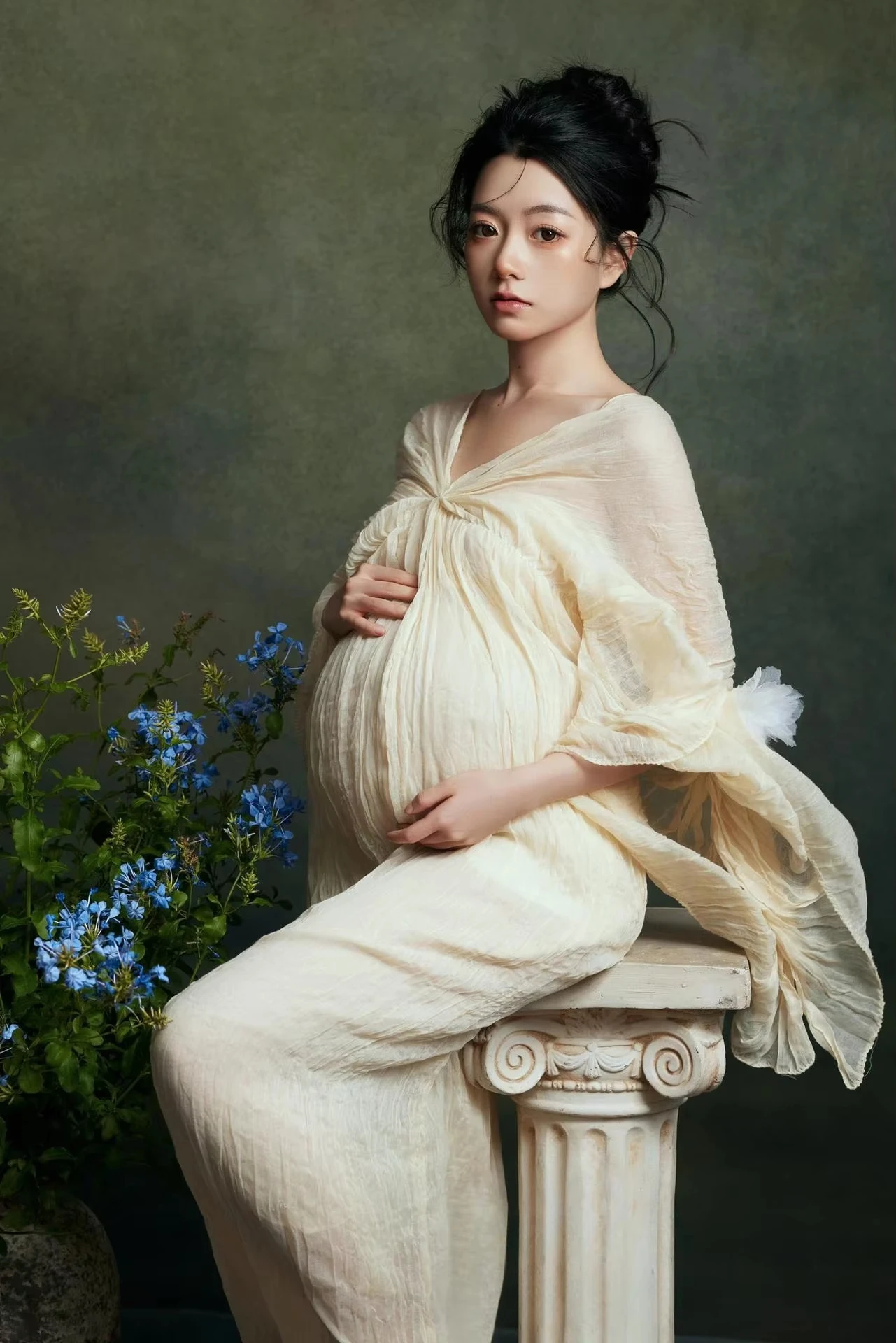 Vestido de maternidad blanco estilo griego – Elegante para sesión de fotos