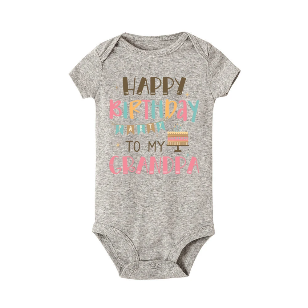 Mono infantil con diseño festivo para celebraciones