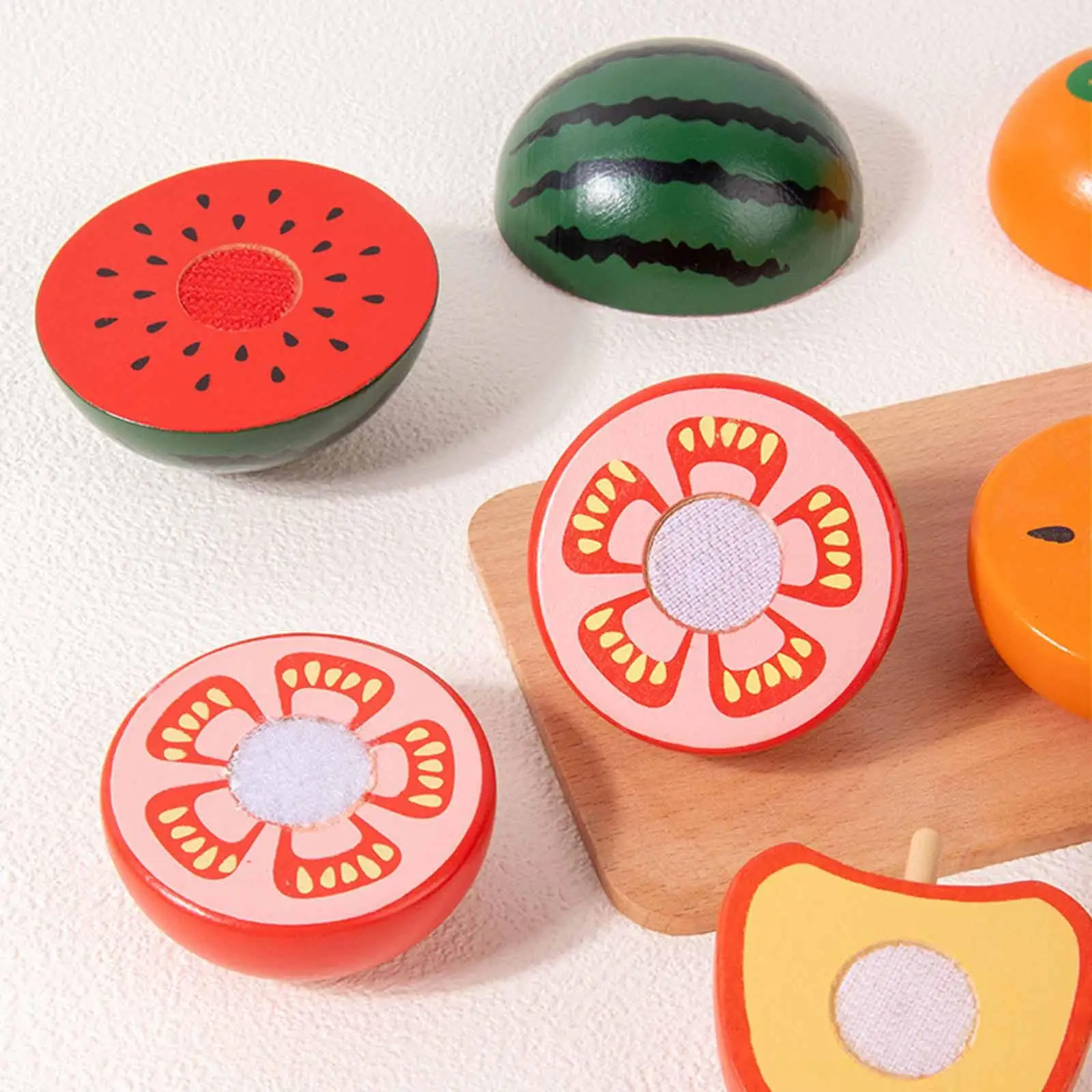 Juguete de cortar frutas y verduras en madera para cocina infantil - imagen 4