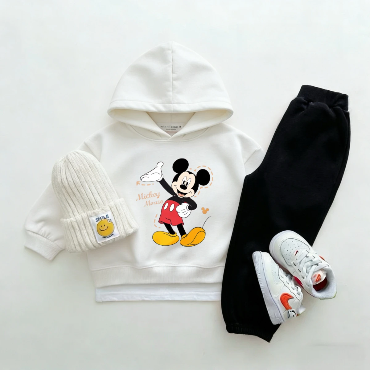 Conjunto de sudadera con capucha y pantalón para bebé en invierno