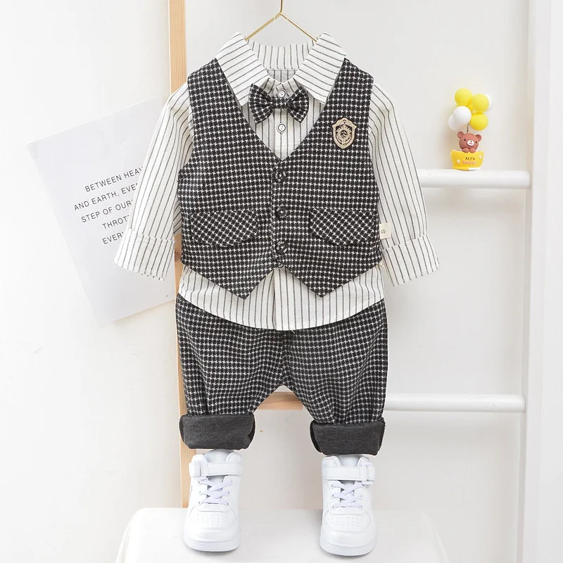 Conjunto chaleco, camisa y pantalón para niño – Temporada primavera - imagen 4