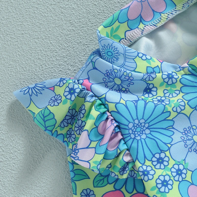Vista frontal del traje de baño con protección UV
