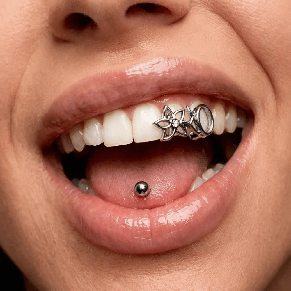 Rejillas dentales brillantes para cosplay con flor en varios tonos - imagen 2