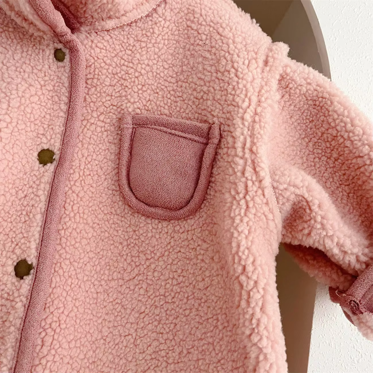Pelele forrado de peluche para bebé – Cálido y suave para invierno - imagen 4
