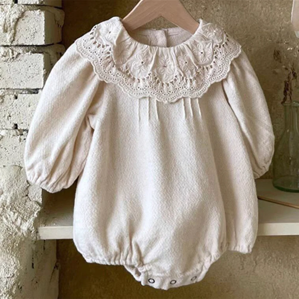Pelele manga larga para recién nacida – Encaje liso estilo princesa
