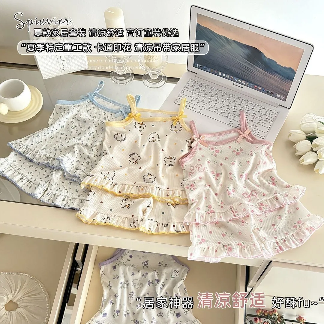 Detalle del conjunto de 2 piezas para niñas