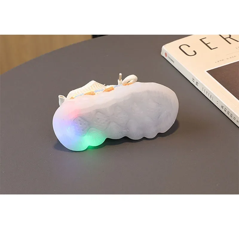 Zapatillas LED luminosas para niños deportivas con luz intermitente - imagen 2
