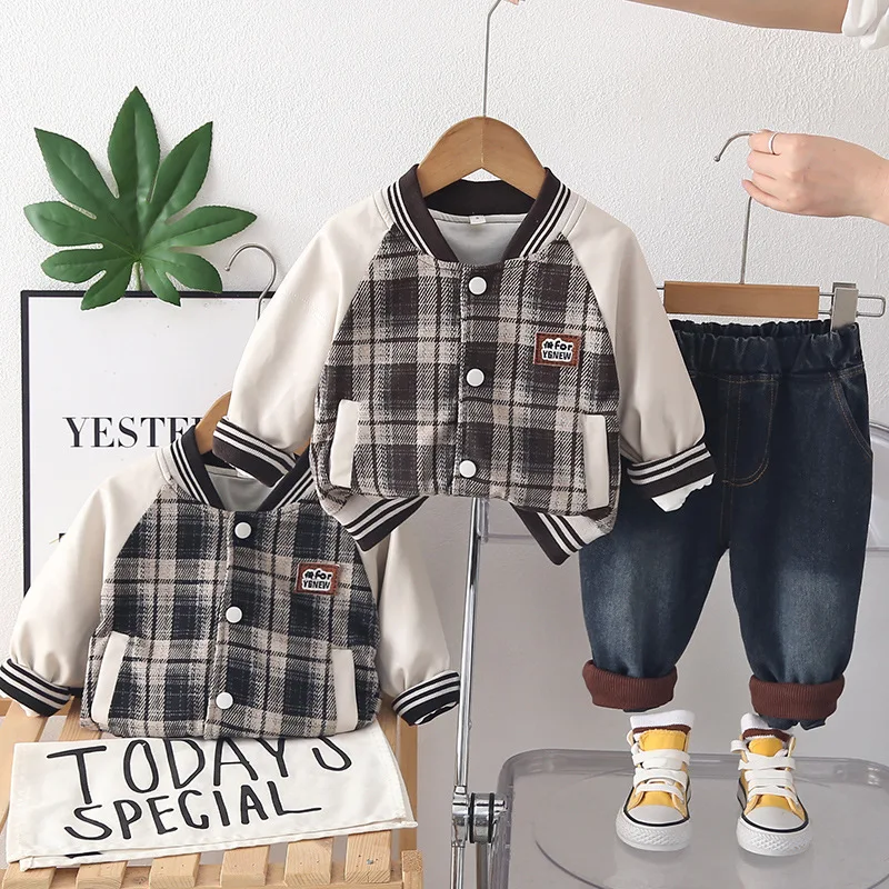 Conjunto bebé primavera-otoño con chaqueta de cuadros y pantalón - imagen 3