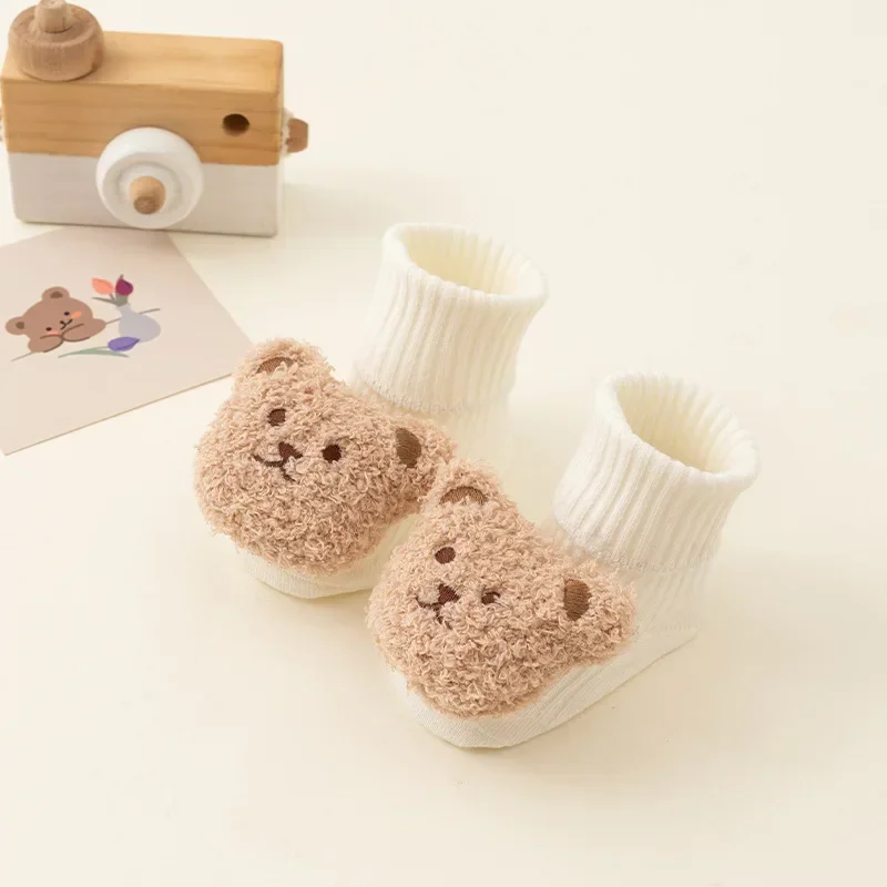Calcetines antideslizantes de oso para bebé – Cómodos y seguros