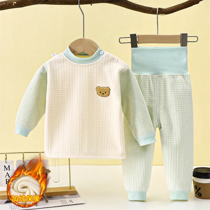 Pijama acolchado cálido para bebé con dibujos y cintura alta
