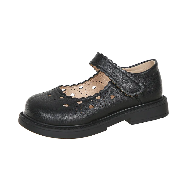 Zapatos de cuero para niña con suela flexible y calado