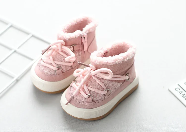 Botas cálidas de felpa en varios colores para niños y niñas