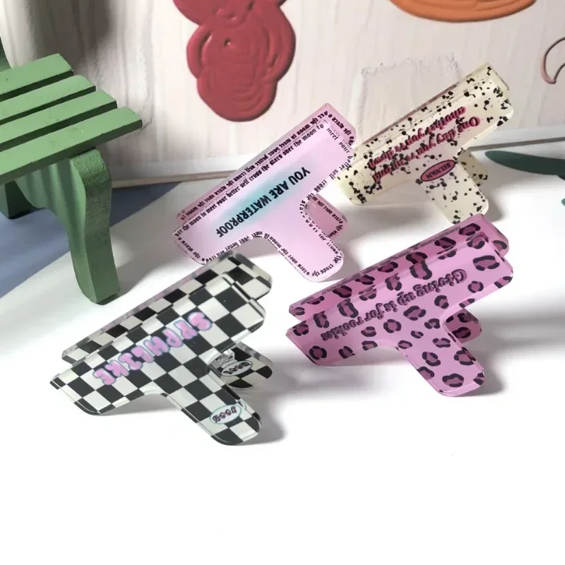 Clips de papel retro para organizar notas y fotos en el escritorio - imagen 2