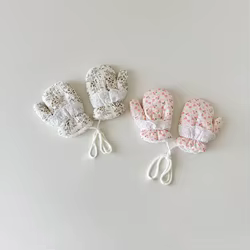 Manoplas de invierno bebé con forro polar y encaje floral