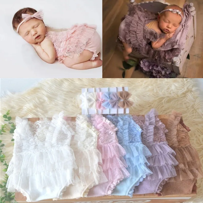 Pelele de encaje para niña con diadema y sesión fotográfica estudio - imagen 3