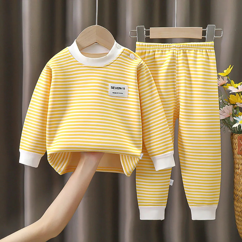 Pijama polar suave para bebé – Cómodo y cálido para invierno