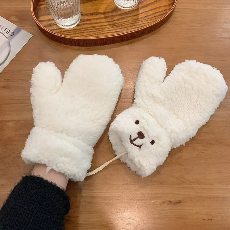Guantes de invierno con forro polar, bordado de oso y lana de cordero - imagen 3