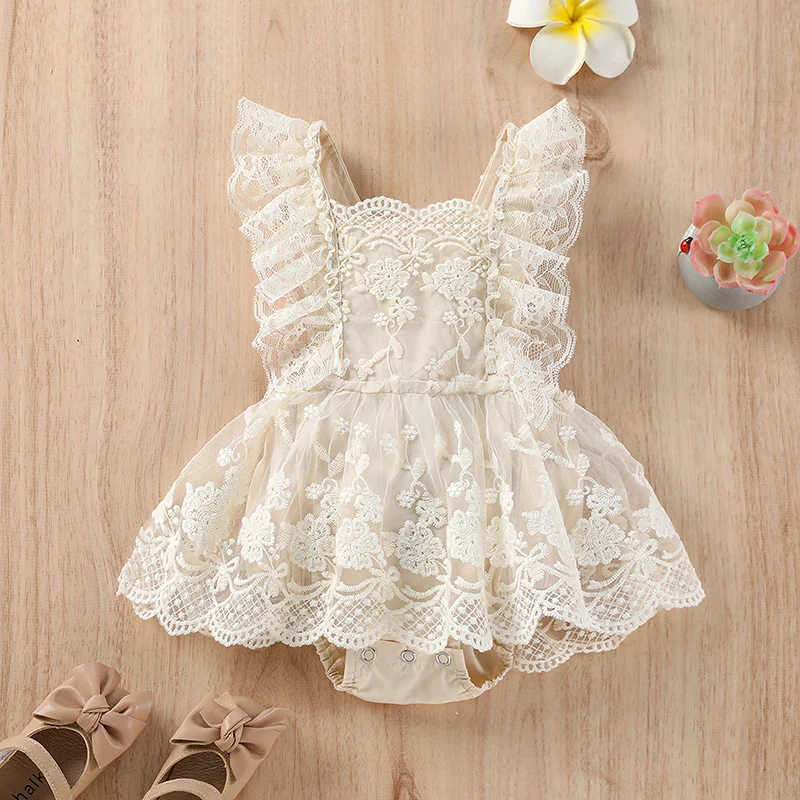 Body de encaje bebé espalda descubierta bordado floral verano