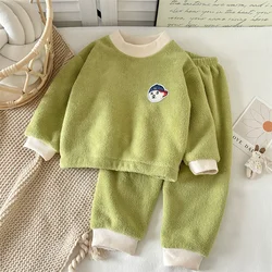 Pijama de invierno cálido de lana para niñas – conjunto