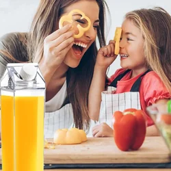 Botella deportiva infantil transparente de plástico cuadrada