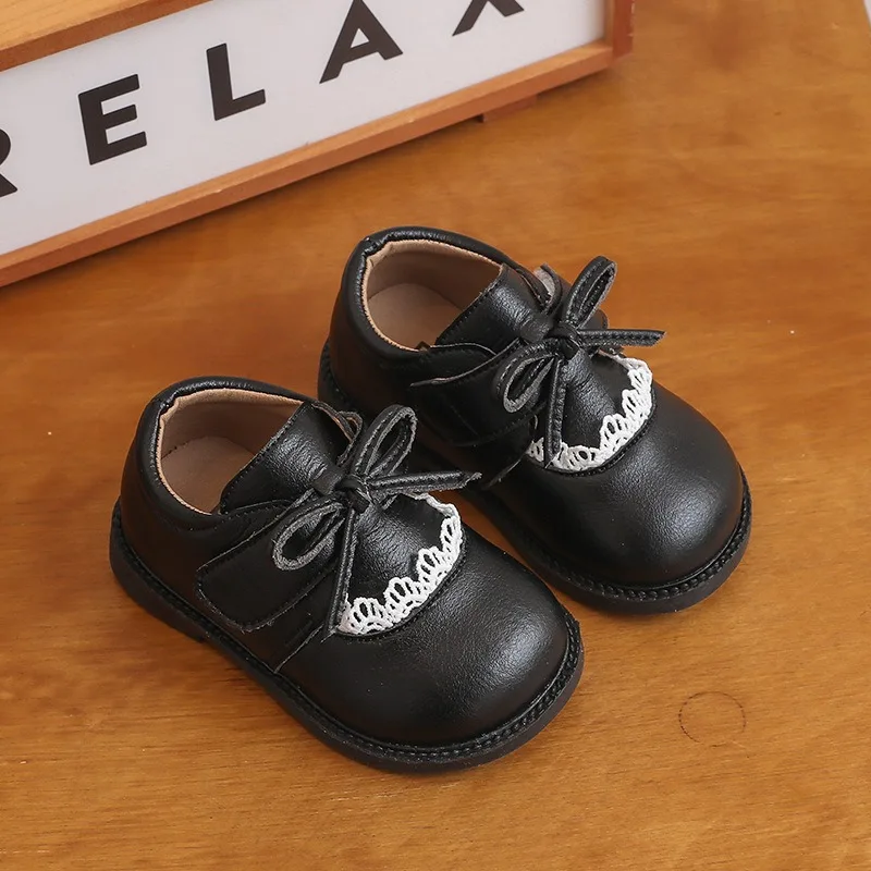 Zapatos antideslizantes de cuero con encaje suave para niñas