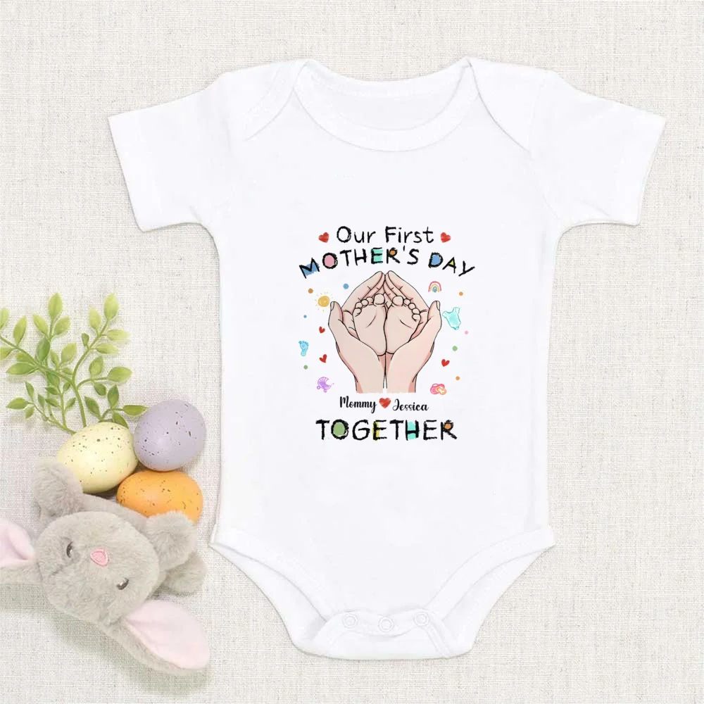 Detalle del diseño personalizado y tejido del mameluco