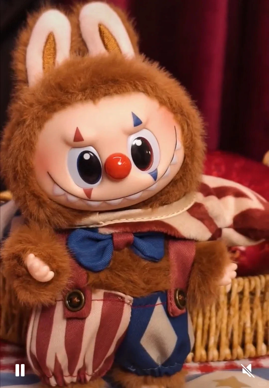 Labubu como colgante de moda