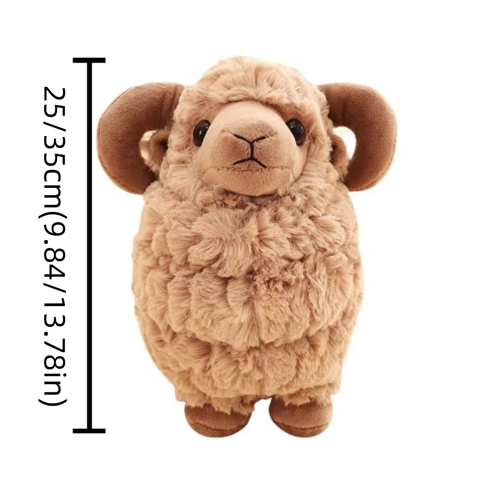 Peluche de cabra con cuernos grandes, estilo tierno