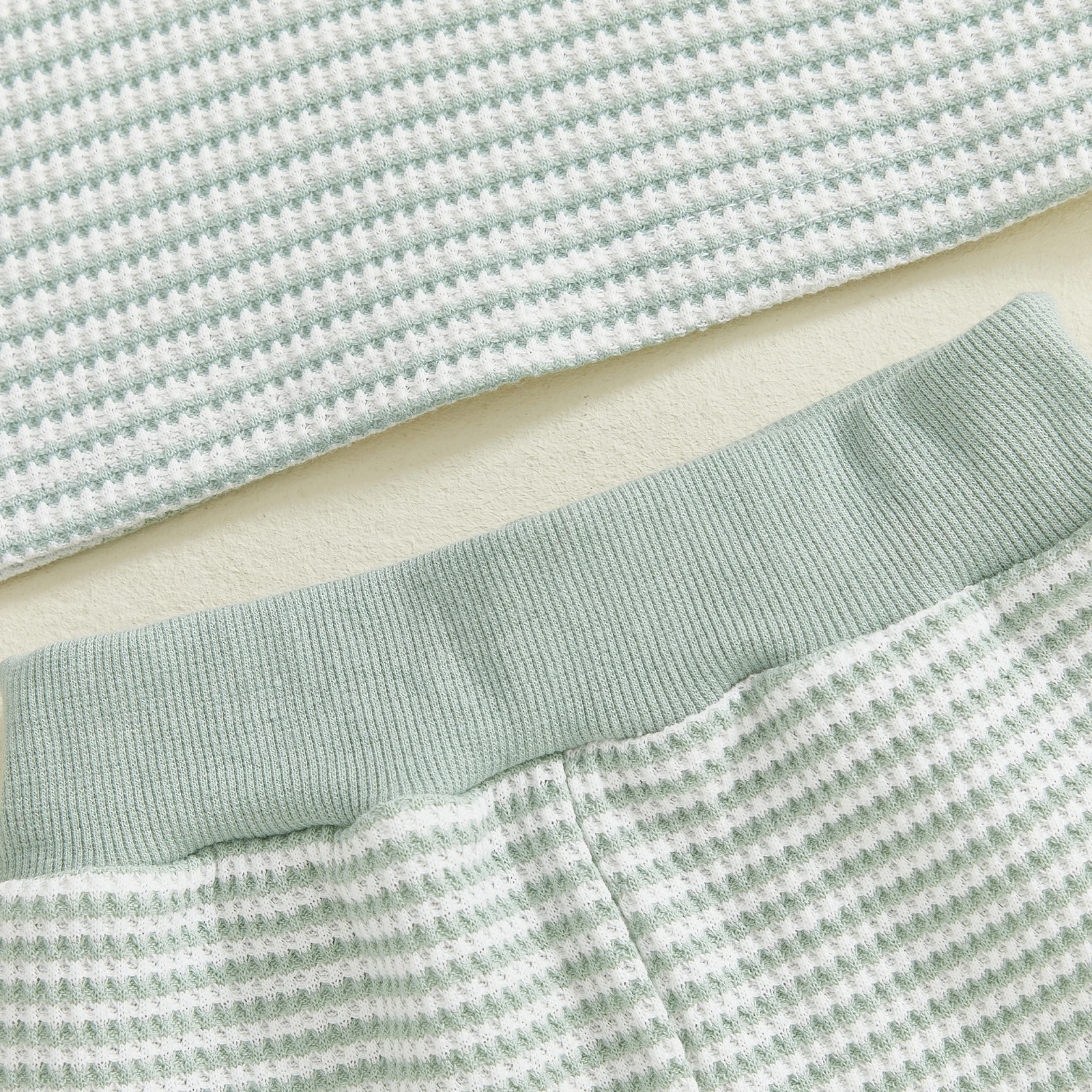 Conjunto de verano infantil con camiseta y pantalón pato bordado - imagen 4
