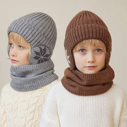 Gorro de punto con orejeras y bufanda para niño – Forro felpa