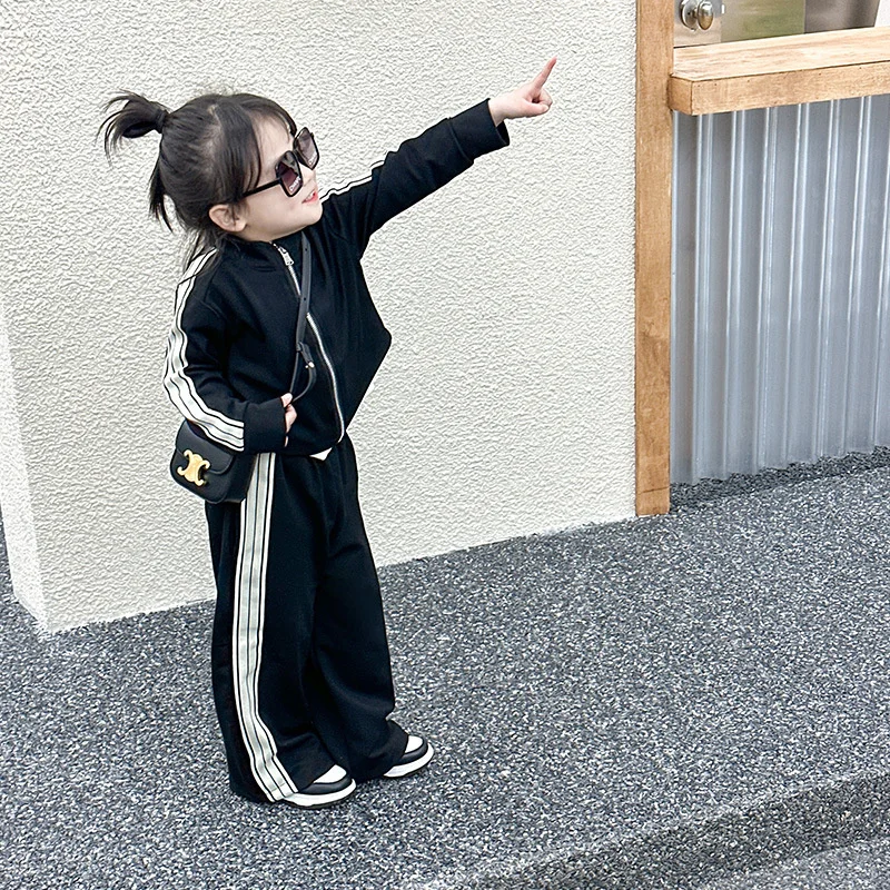 Conjunto a rayas niña: camiseta manga larga y pantalón - imagen 3