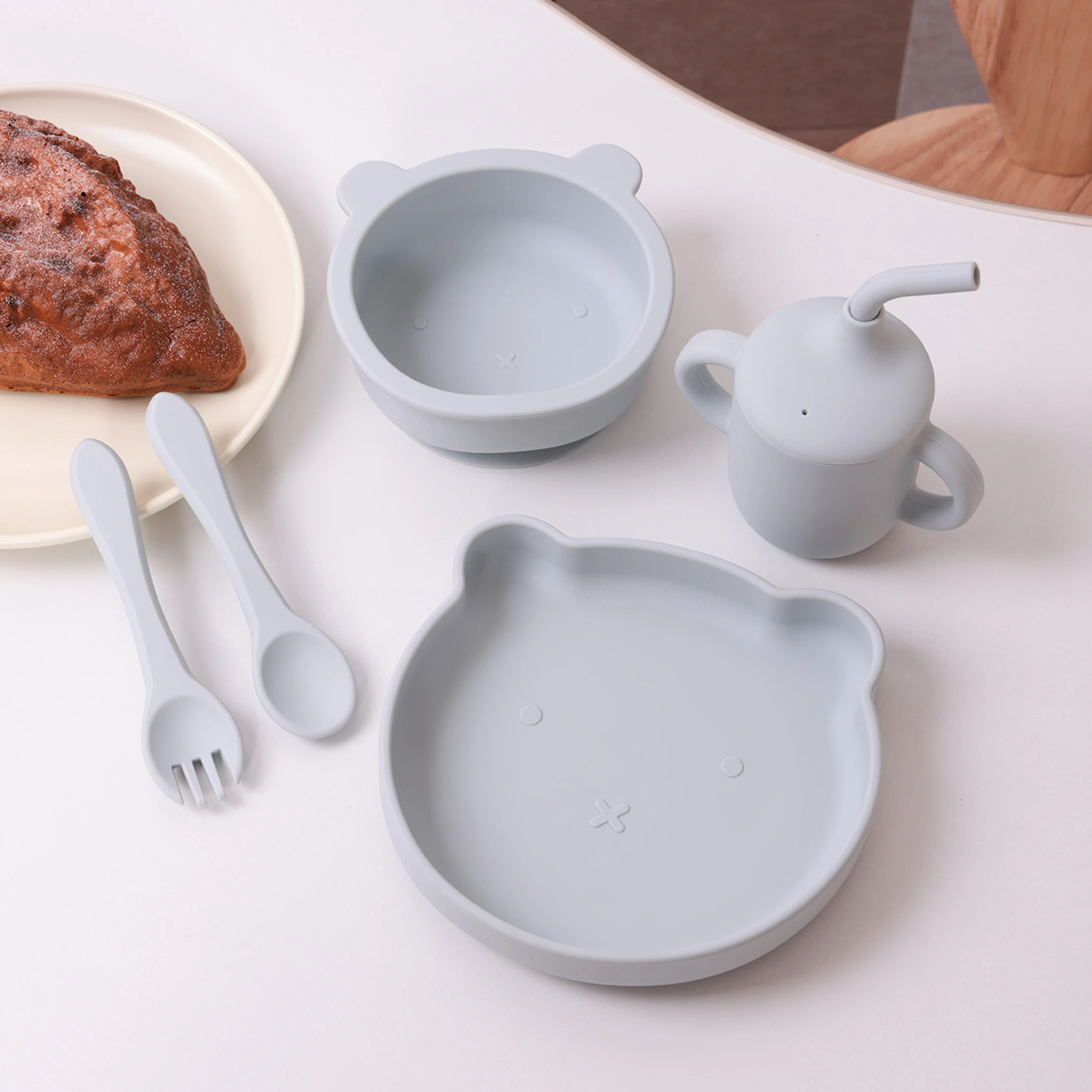 Dihes Set Vajilla Silicona Bebé con Plato, Cubiertos y Vaso - imagen 3