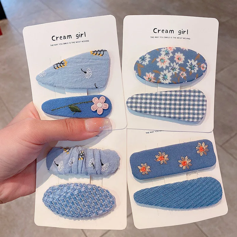 Pinzas infantiles BB florales azules