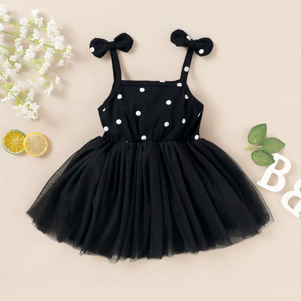 Vestido de tirantes con lazo para niña