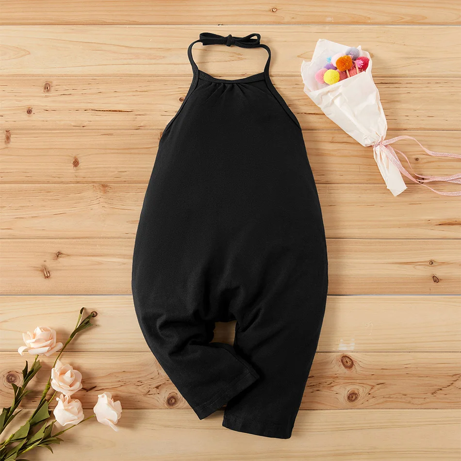 Mono con tirantes para bebé niña – estilo cómodo y moderno