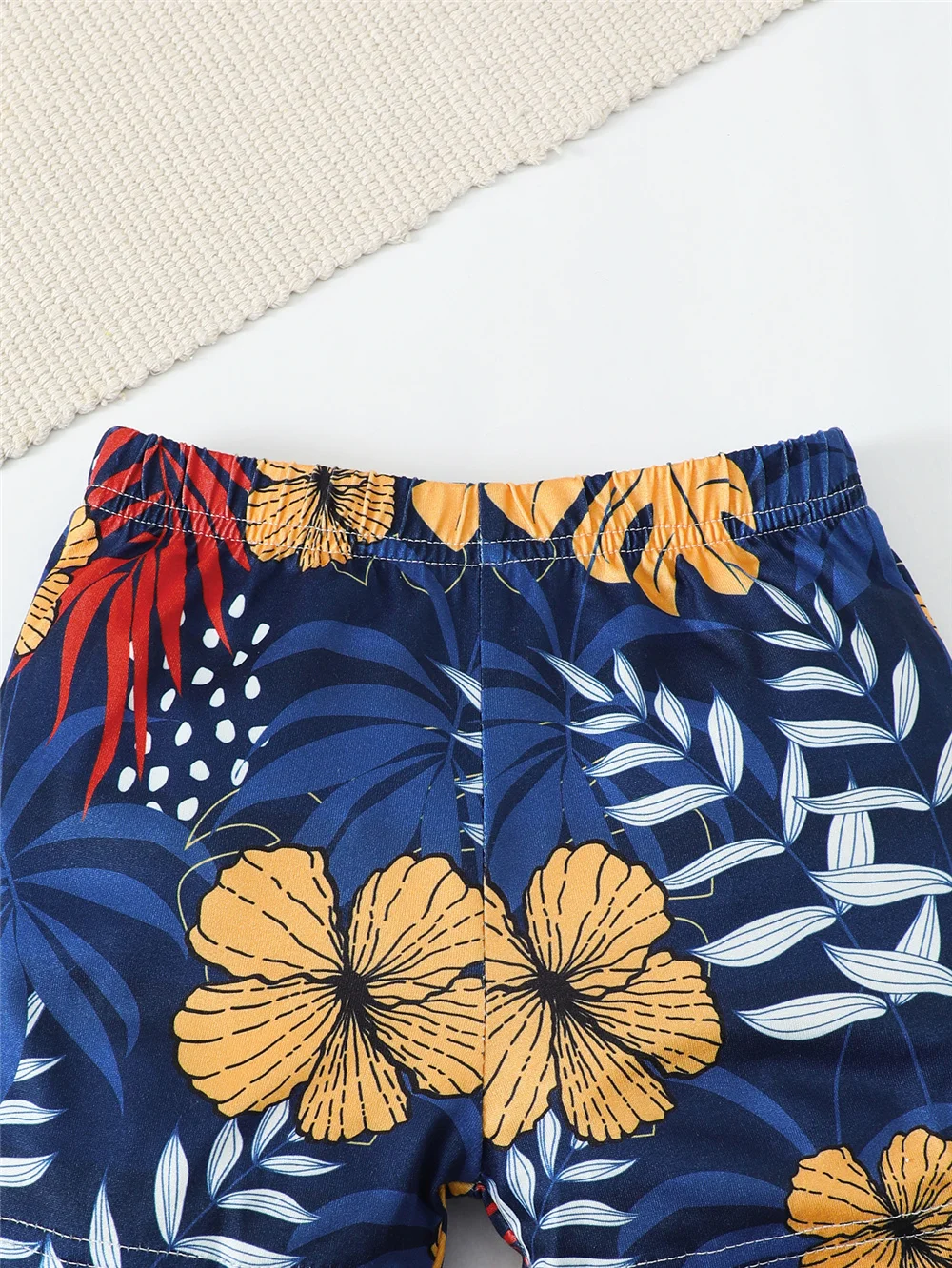 Conjunto de bebé playa con camiseta sin mangas y pantalones cortos - imagen 3