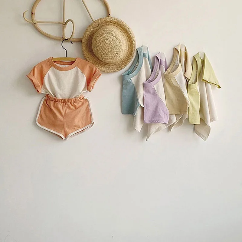 Pantalones cortos infantiles detalle