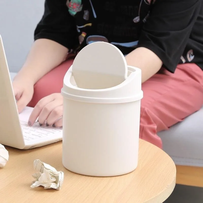 Papelera de escritorio pequeña con tapa cilíndrica para dormitorio