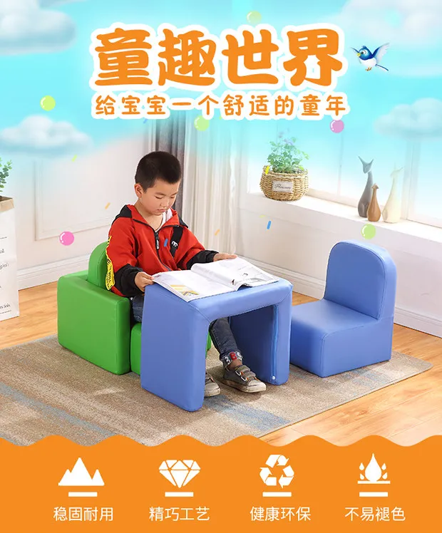 Sofá infantil con mesa de lectura, vista general