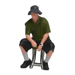Figura de hombre en miniatura para diorama y juego de roles