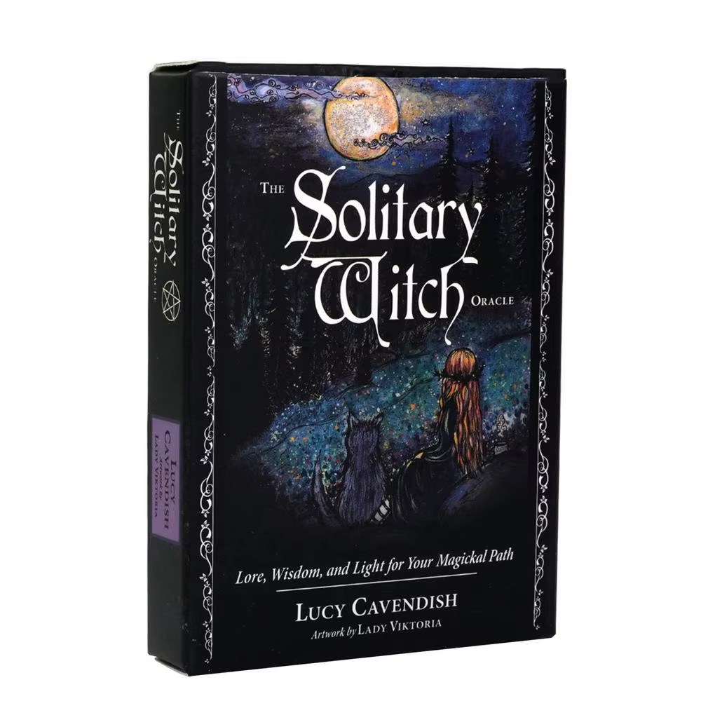 Baraja de cartas de Tarot sobre fondo oscuro