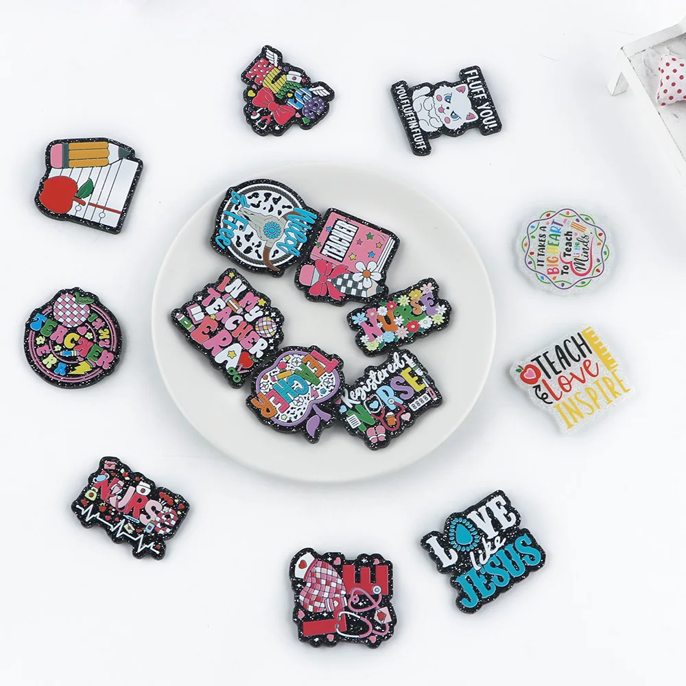 Piezas tipo flatback para pendientes y decoración DIY