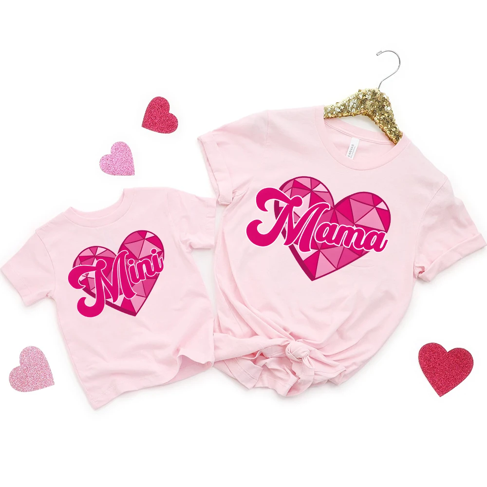 Ropa familiar de San Valentín con estampado mini mamá a juego - imagen 3
