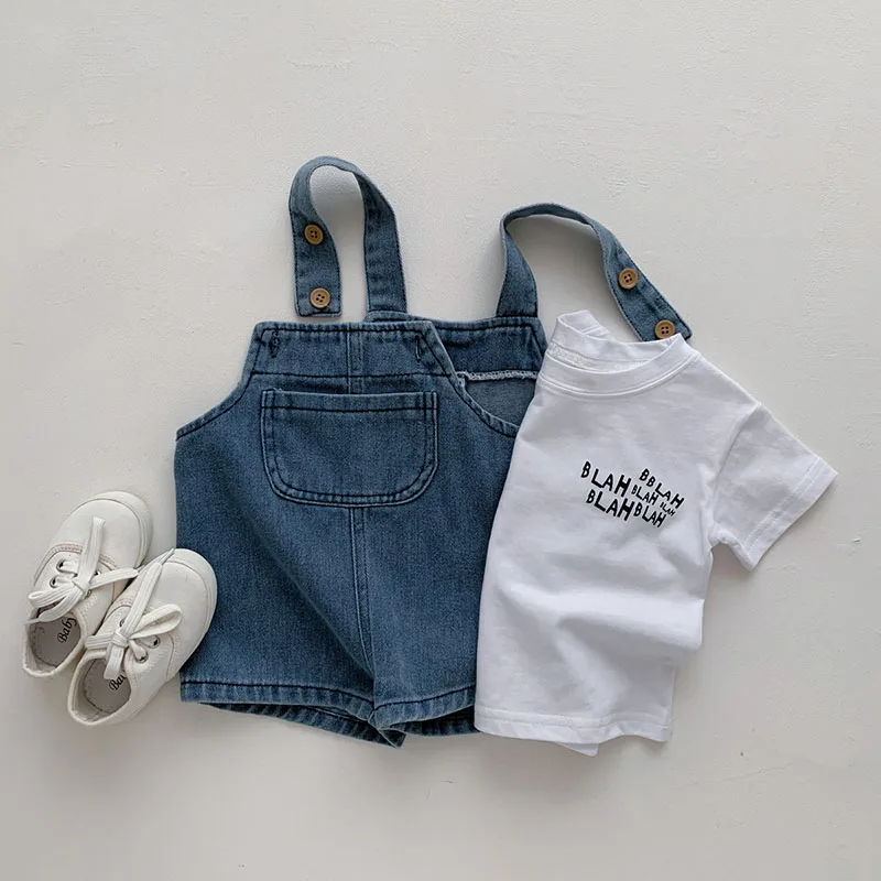 Detalle de camiseta sólida MILANCEL