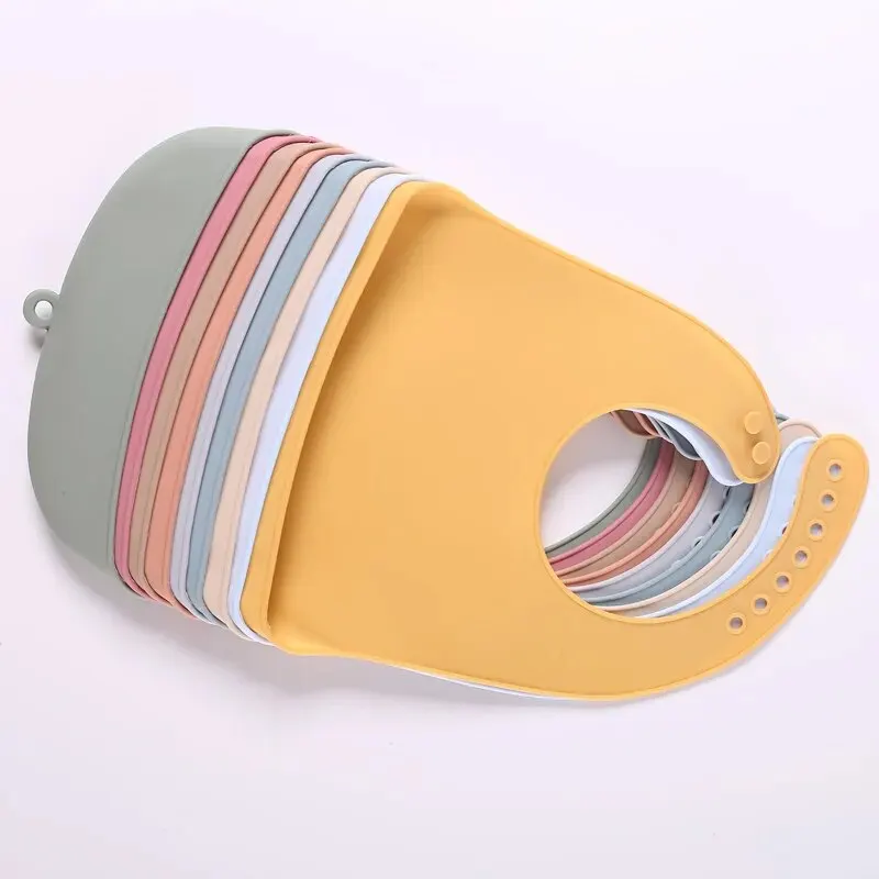 Baberos de silicona impermeables para bebés – limpieza fácil