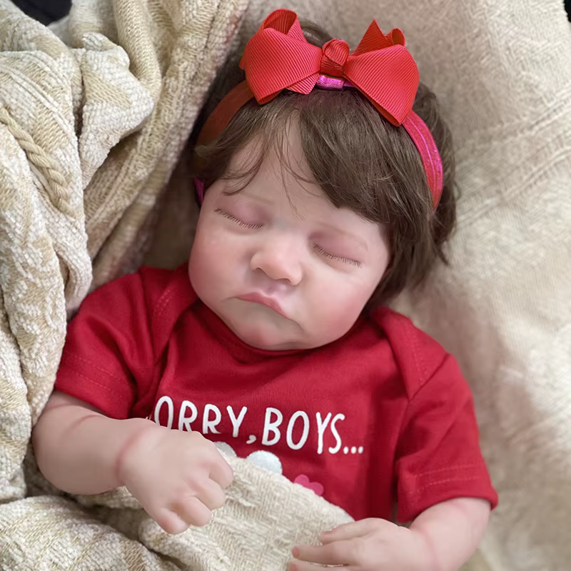 Muñeca reborn con accesorios incluidos: chupete magnético, biberón y certificado