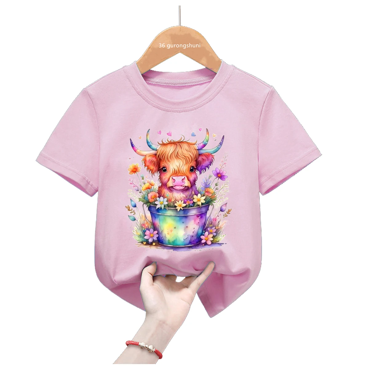 Detalle del estampado kawaii con flores