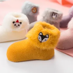Calcetines de bebé con bordado 3D gruesos para invierno