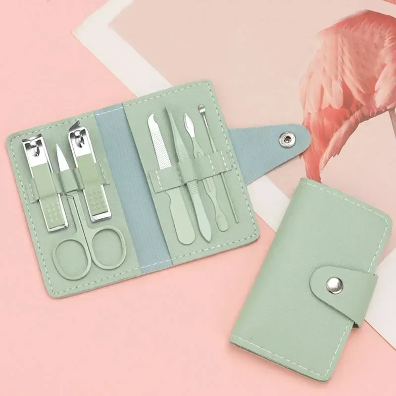 Set cortaúñas bebé con tijeras y pinzas en estuche acolchado - imagen 3