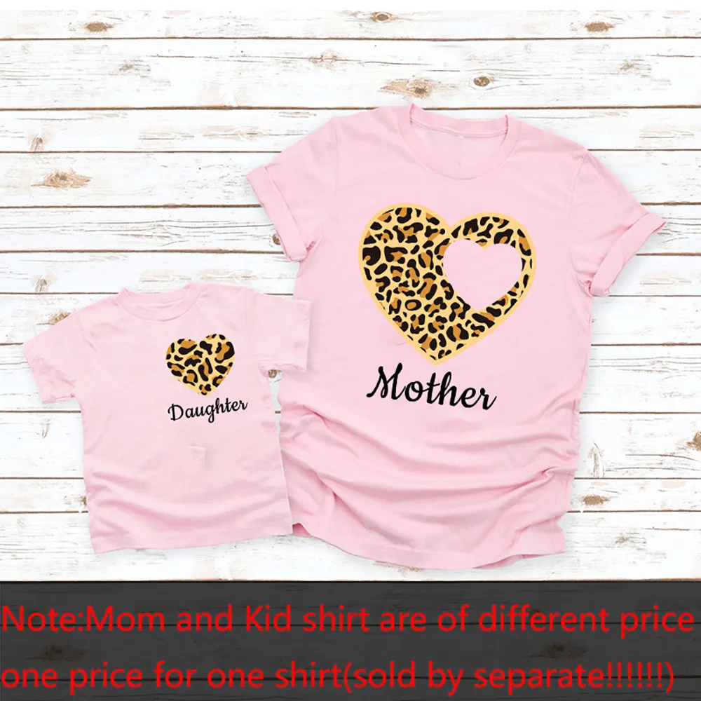 Camiseta familiar de verano con estampado de corazón leopardo - imagen 5